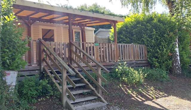 Mobile Home 'Super Mercure 1' with Mountain View, Wi-Fi, and Air Conditioning