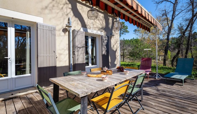 House in Villars, in the ochre hills of the Luberon, Vaucluse
