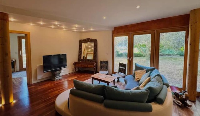 Architect's house facing the Sainte Victoire