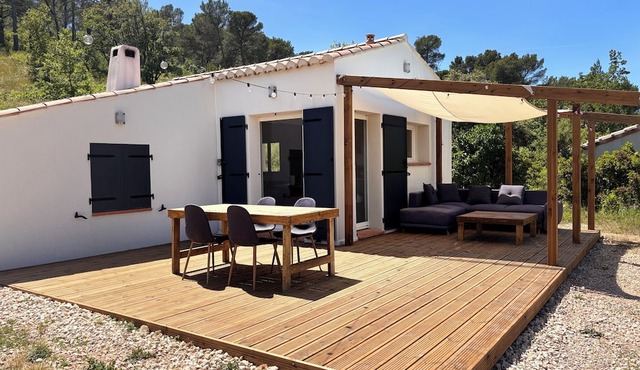 A Provençal retreat nestled among the vineyards